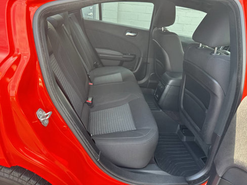 Used 2017 Dodge Charger SXT w/ Driver Confidence Group image 20