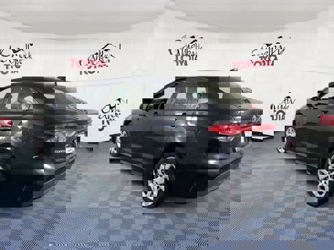 Used 2022 Toyota Corolla LE image 5