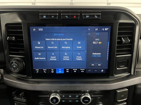 Used 2024 Ford F350 Platinum w/ Tremor Off-Road Package image 43