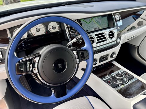 Used 2020 Rolls-Royce Wraith image 16