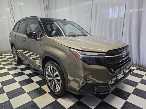New 2025 Subaru Forester Touring image 3