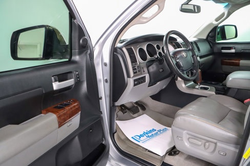 Used 2011 Toyota Tundra Limited image 3