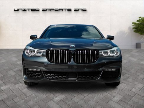 Used 2019 BMW 740i w/ Executive Package image 8