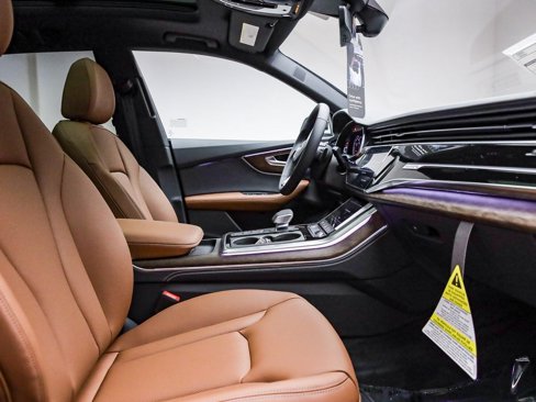 New 2025 Audi Q8 Premium Plus image 19