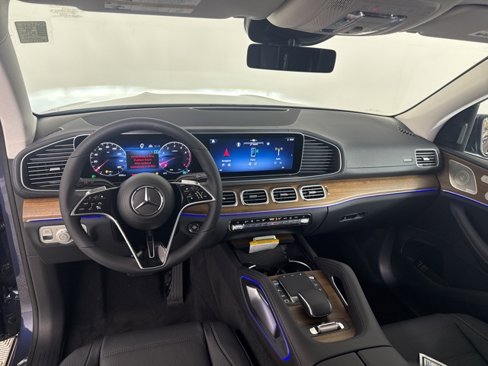 New 2026 Mercedes-Benz GLS 450 4MATIC image 12