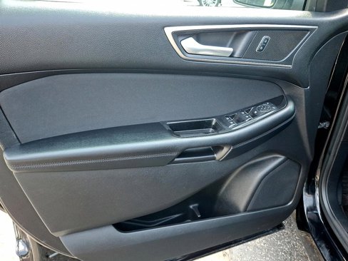 Used 2016 Ford Edge SEL image 15