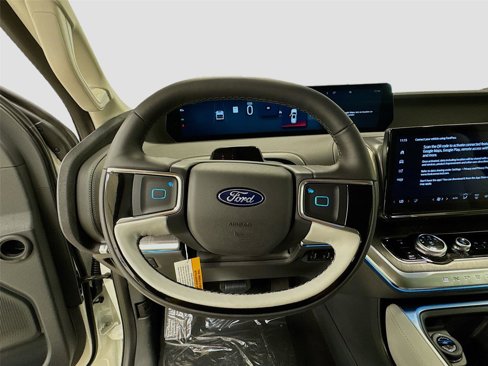 New 2025 Ford Expedition Max Platinum image 11