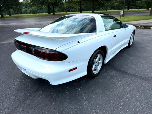 Used 1995 Pontiac Firebird Coupe image 15