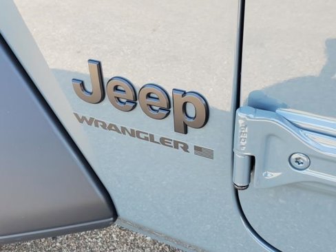 New 2025 Jeep Wrangler Sport S image 28