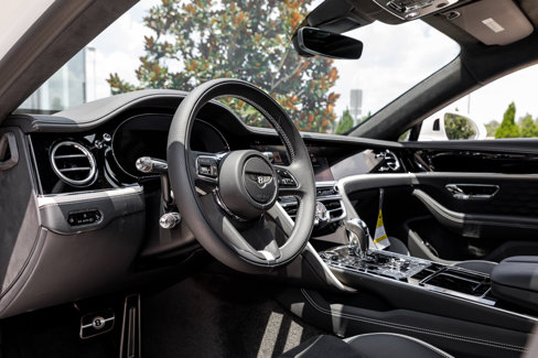 New 2025 Bentley Flying Spur Plug-In Hybrid image 32