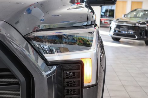 New 2025 Toyota Tundra Limited image 9