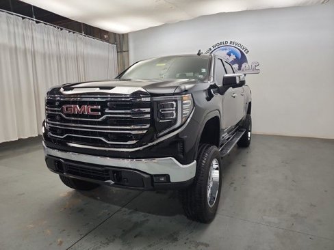 Used 2023 GMC Sierra 1500 SLT w/ SLT Premium Package image 13