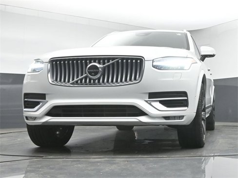 Used 2024 Volvo XC90 B6 Plus w/ Protection Package Premier image 39