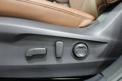 New 2025 Subaru Outback Touring XT image 4
