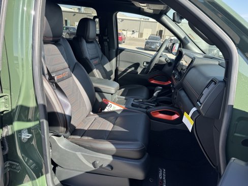 New 2025 Nissan Frontier PRO-4X w/ Pro Premium Package image 33