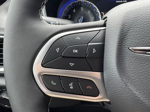 New 2025 Chrysler Voyager LX image 13