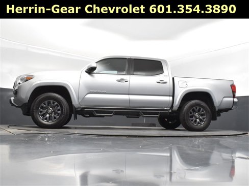 Used 2023 Toyota Tacoma SR5 image 40