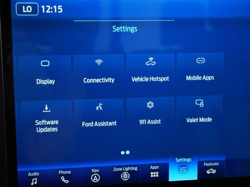 Used 2022 Ford F150 Lariat w/ FX4 Off-Road Package image 37