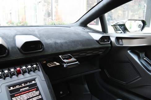 Used 2022 Lamborghini Huracan STO image 22