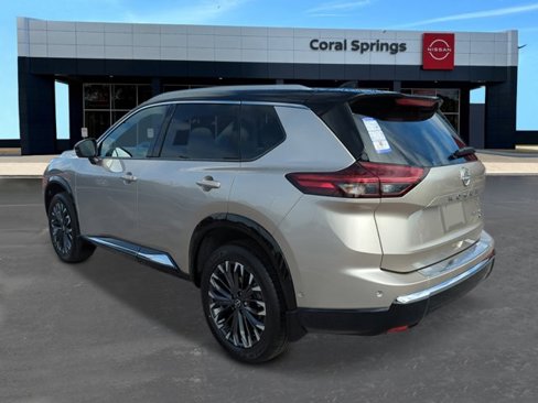 New 2026 Nissan Rogue Platinum image 3