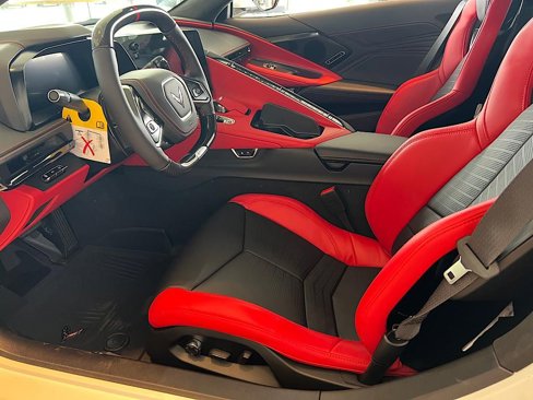 New 2025 Chevrolet Corvette E-Ray w/ Stealth Interior Trim Package image 10