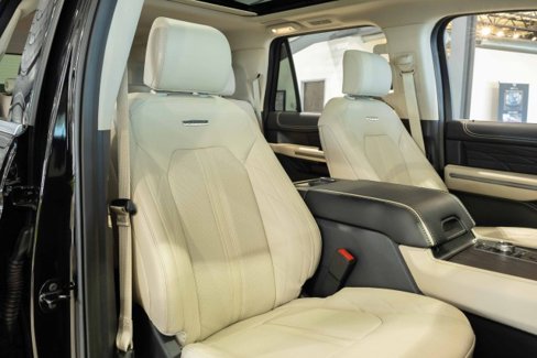 Used 2024 Ford Expedition Max Platinum image 16