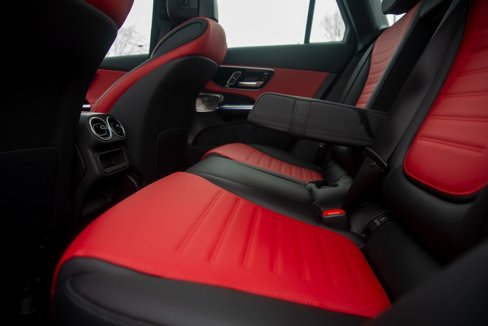 Certified 2025 Mercedes-Benz GLC 43 AMG 4MATIC image 27