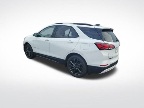 Used 2022 Chevrolet Equinox RS w/ RS Leather Package image 3