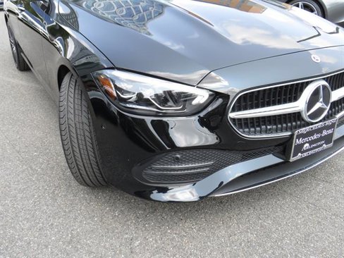 Used 2025 Mercedes-Benz C 300 4MATIC Sedan image 25