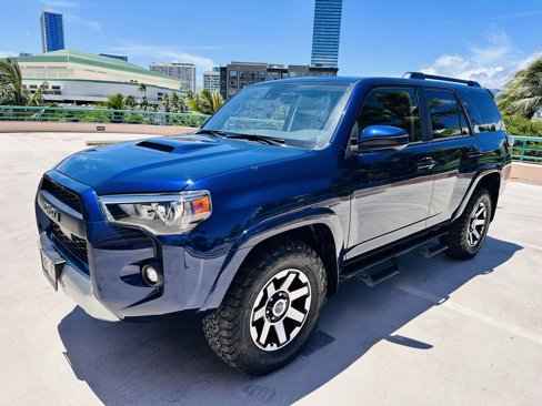 Used 2023 Toyota 4Runner TRD Off-Road image 3