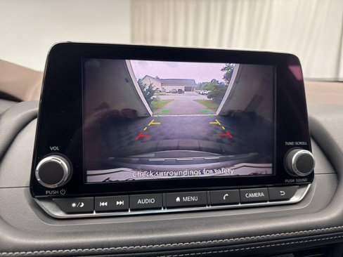 Used 2023 Nissan Rogue SV image 28