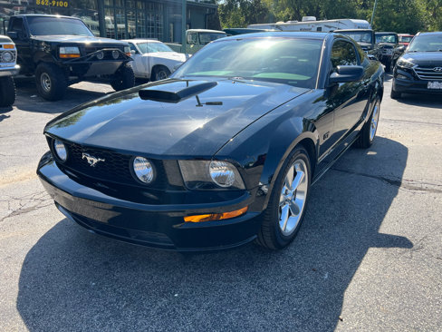 Used 2009 Ford Mustang GT Premium image 2
