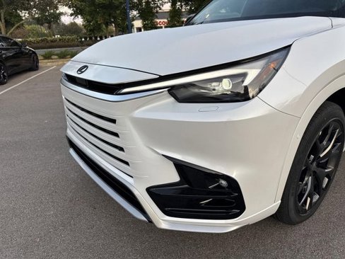 New 2026 Lexus TX 500h AWD image 12