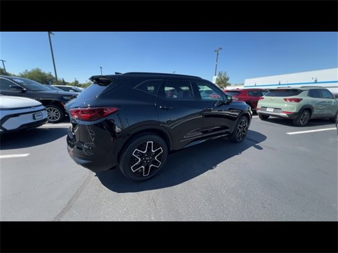 Certified 2024 Chevrolet Blazer RS w/ Driver Confidence II Package image 8