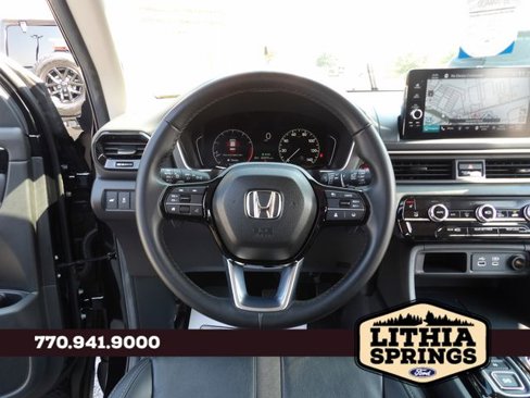 Used 2025 Honda Pilot Touring image 32