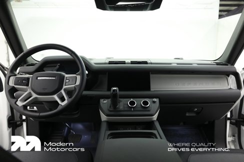 Used 2024 Land Rover Defender 110 X-Dynamic SE image 31