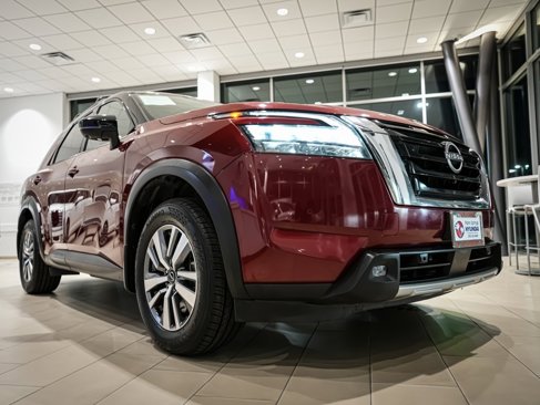 Used 2022 Nissan Pathfinder SL image 5