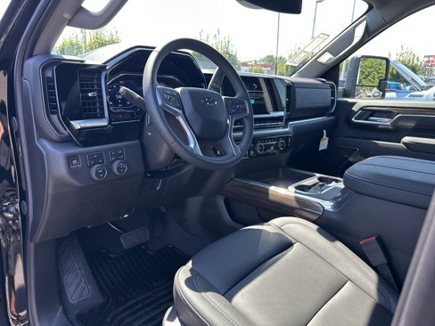 New 2025 Chevrolet Silverado 3500 LT w/ Trail Boss Package image 9