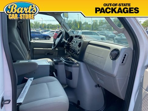 Used 2014 Ford E-150 and Econoline 150 w/ Power Group image 11