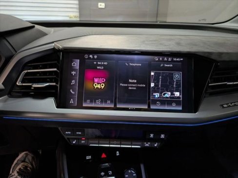 Used 2023 Audi Q4 e-tron Premium Plus w/ Premium Plus image 18