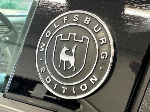 Used 2019 Volkswagen Passat Wolfsburg Edition image 13