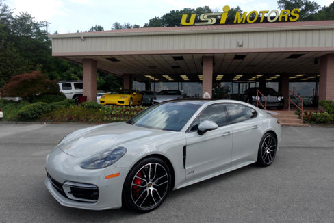 Used 2022 Porsche Panamera GTS w/ Premium Package image 26