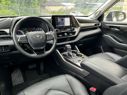 Used 2020 Toyota Highlander Limited image 15