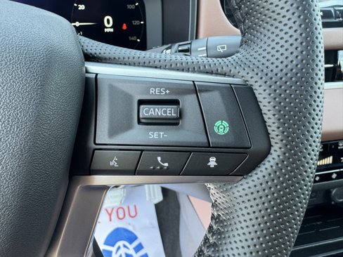 New 2025 Mitsubishi Outlander SEL image 16