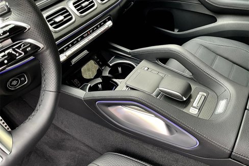 New 2026 Mercedes-Benz GLS 580 4MATIC image 8