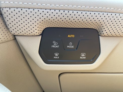 New 2025 Volkswagen Atlas SEL Premium R-Line image 22