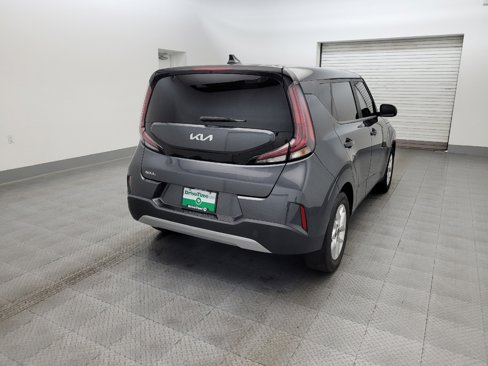 Used 2023 Kia Soul S image 7