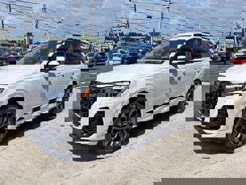 New 2025 Audi Q7 3.0T Premium Plus image 3