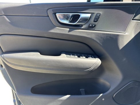 Certified 2025 Volvo XC60 B5 Plus w/ Climate Package image 16
