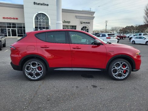 New 2024 Alfa Romeo Tonale Veloce w/ Active Assist Package image 22